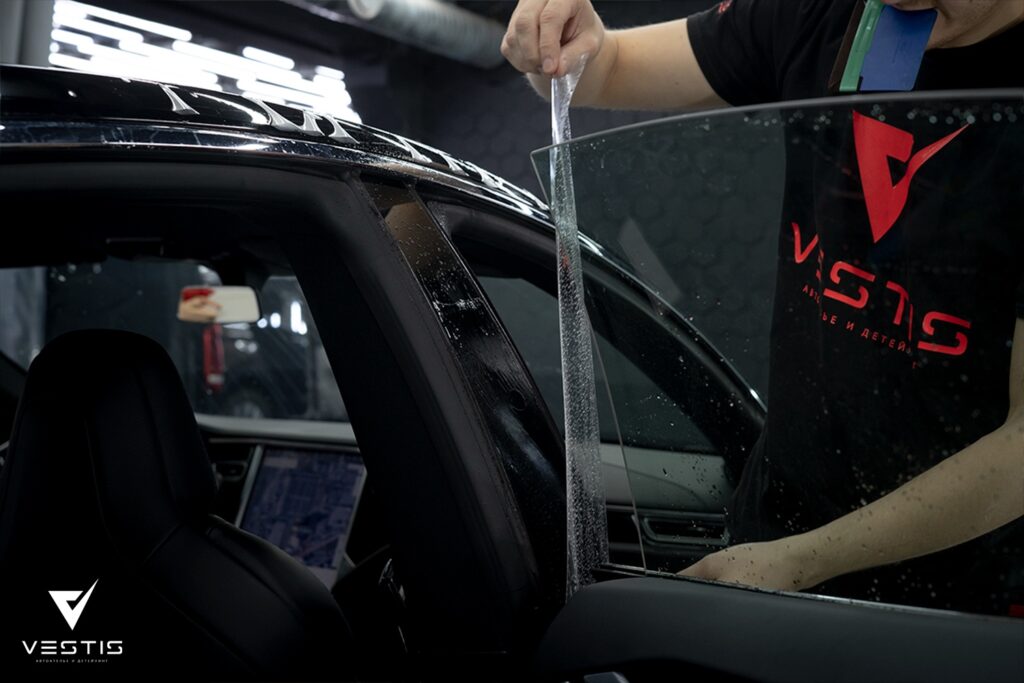 Tesla Model S Андрей С КОПИРАЙТОМ Пленка глянцевая4