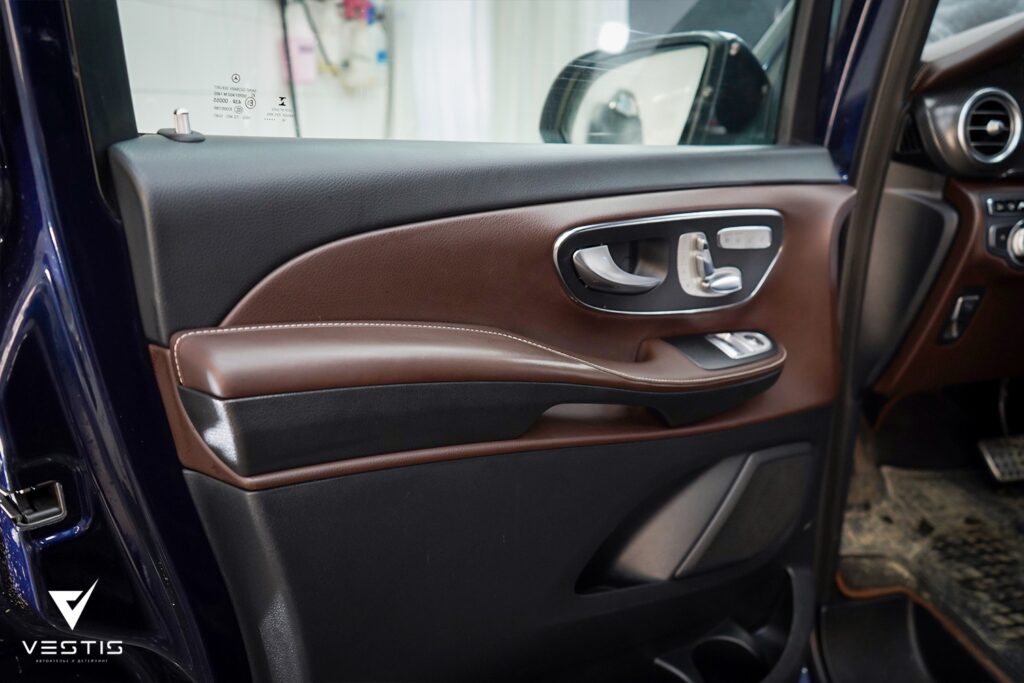 Перешив салона и шумоизоляция Mercedes Benz V Class 31 Mercedes Benz V Class Перешив шумоизоляция полировка керамика28