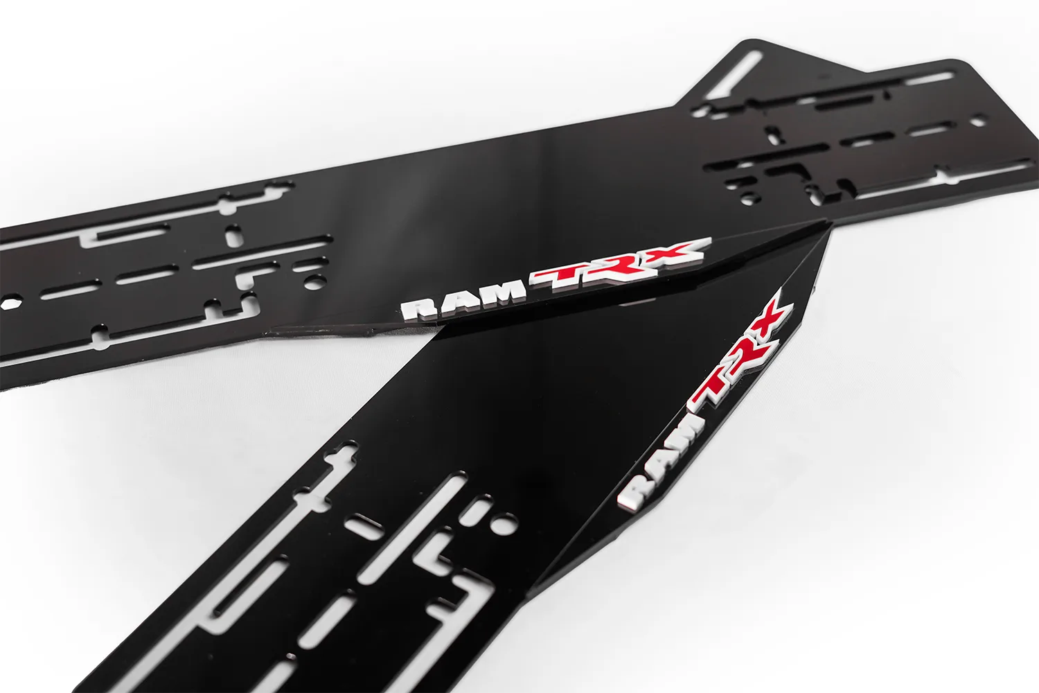 Комплект акриловых рамок госномера RAM TRX 2 Комплект акриловых рамок госномера RAM TRX