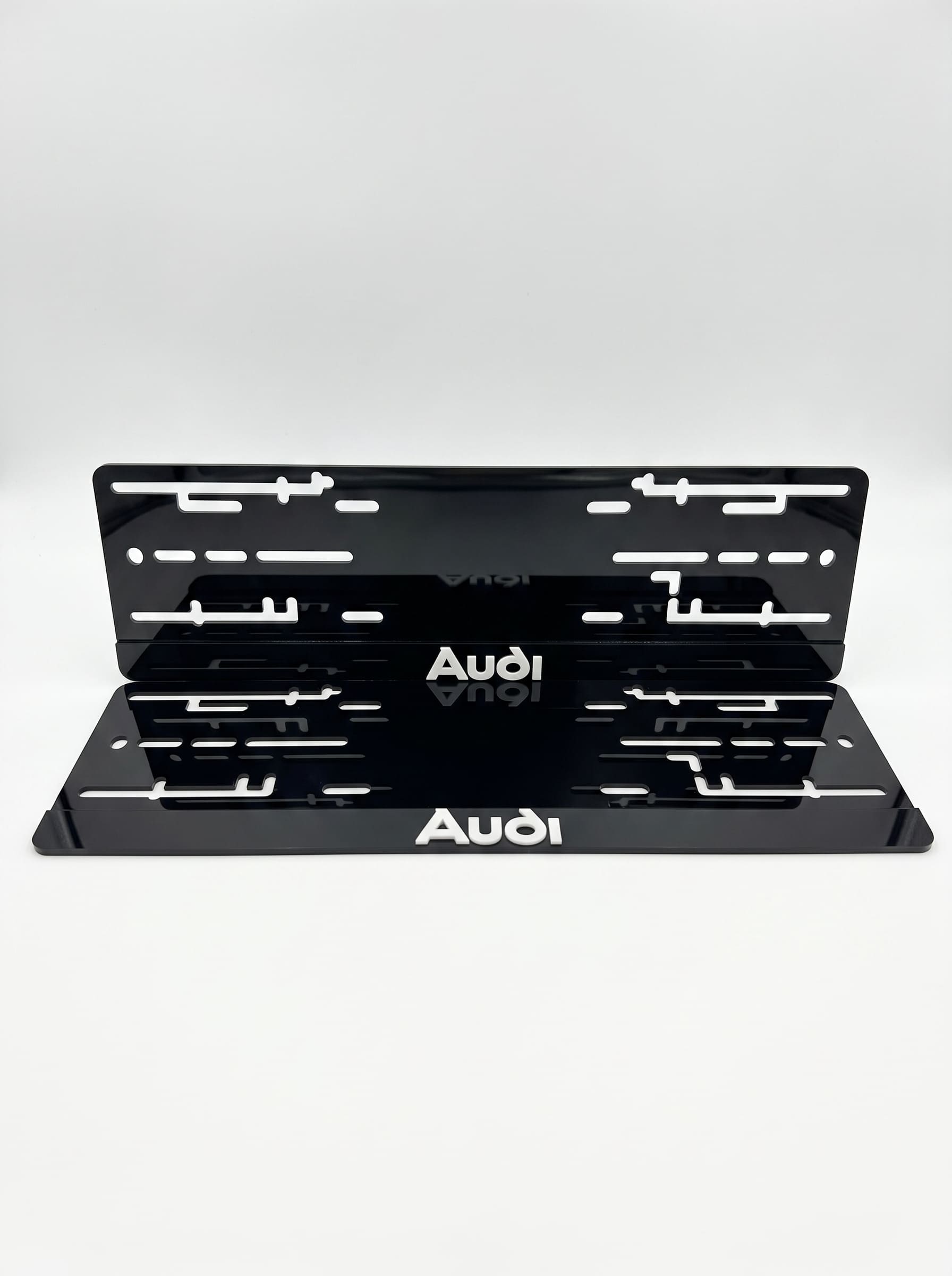 Комплект акриловых рамок госномера для AUDI (AIR MAX) 1 Комплект акриловых рамок госномера для AUDI (AIR MAX)